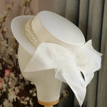 Бяла елегантна сватбена шапка в стил ретро, пролетно-лятната мода, лък, перли, аксесоари за декорация, горна шапка